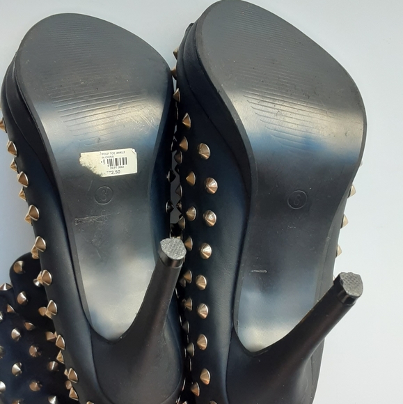 Torrid Peep Toe Heel Boots - Picture 9 of 11